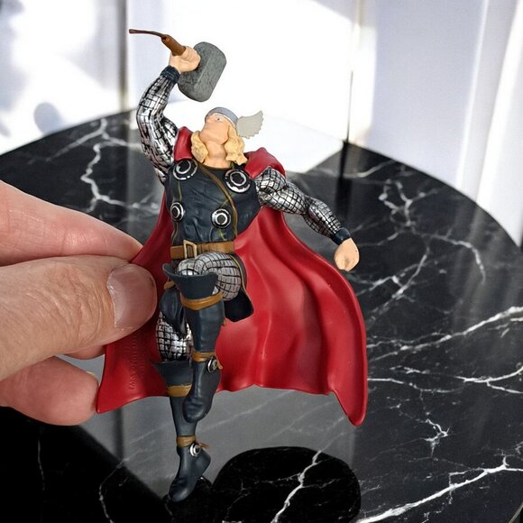 Hallmark Keepsake Ornament Thor 2011 Marvel the Avengers Comics MIB Hero - Picture 8 of 16